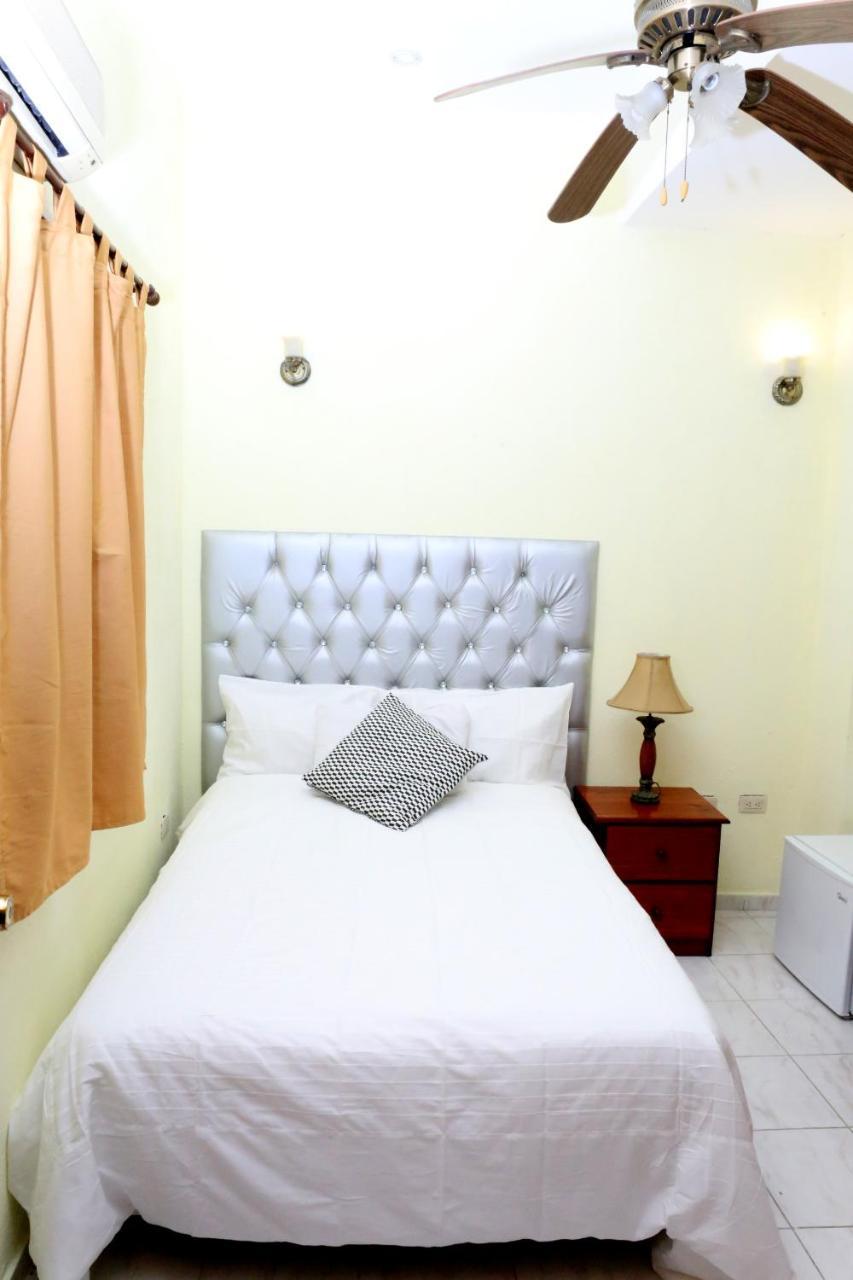 Hotel Aluge Santo Domingo Exterior photo
